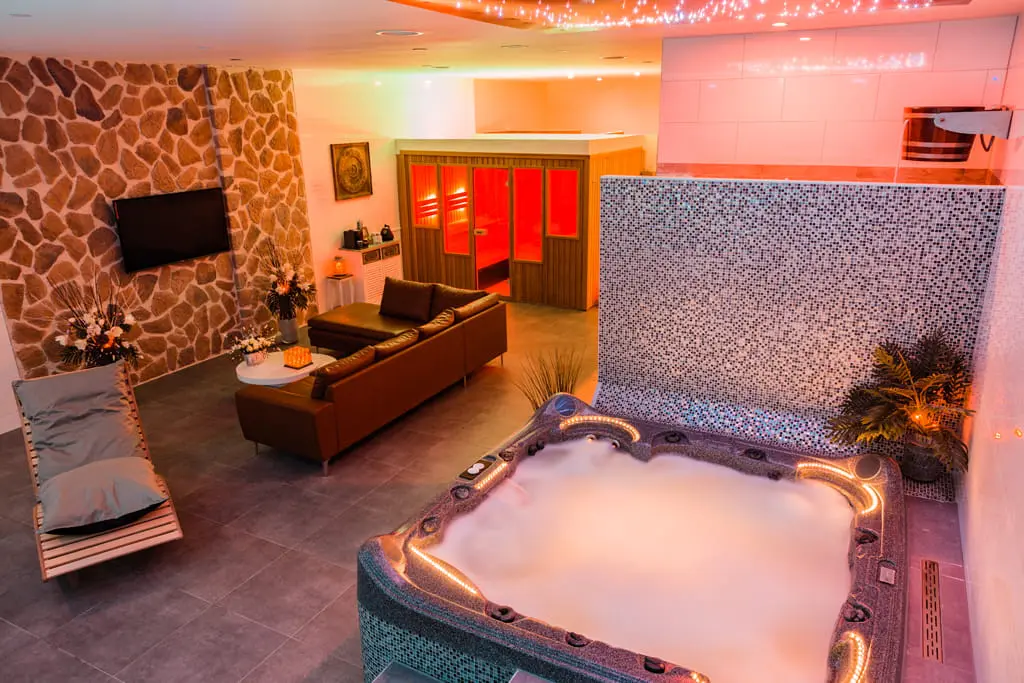 prive sauna bubbelbad sterrenhemel relax center amstelveen