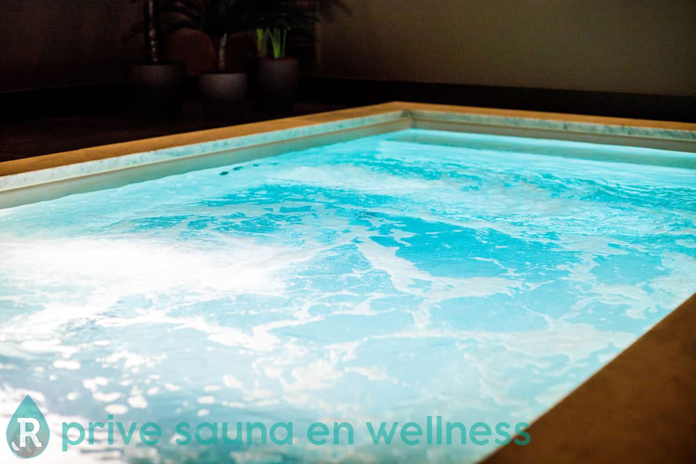 prive wellness met whirlpool